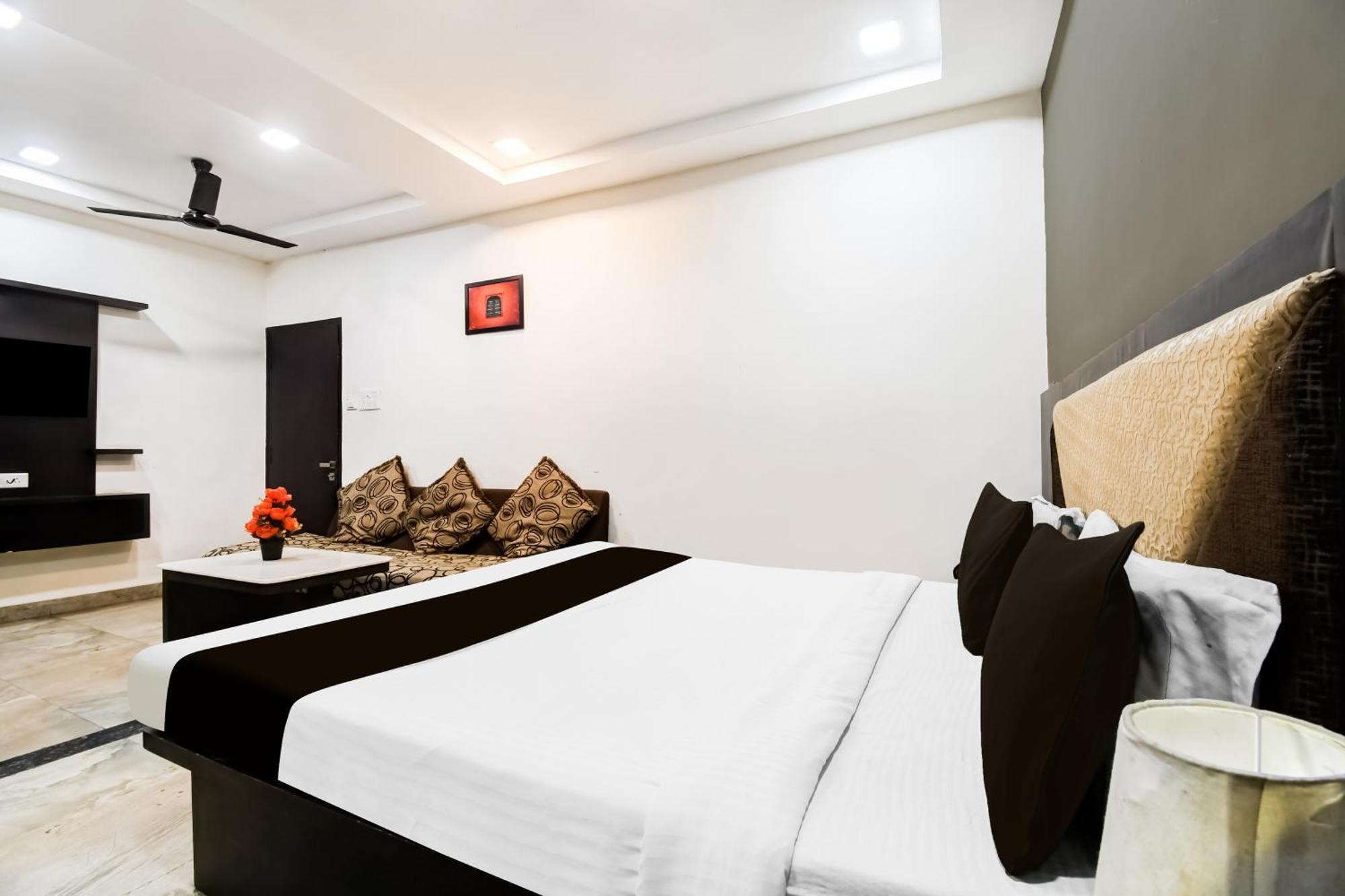 Super Hotel O Raipur City Center Formerly Hotel Edge Екстер'єр фото